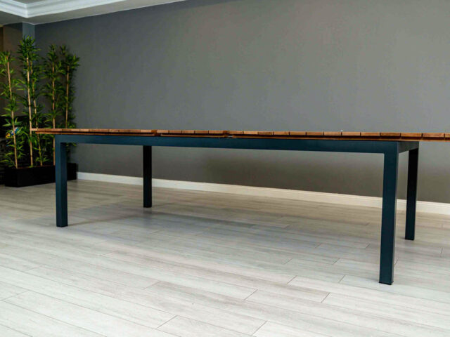 Aluminyum Orta Parçalı Class Masa